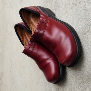 Ariat Women's Clog 10B Burgandy Leather Slip On Comfort 93907 Shoe